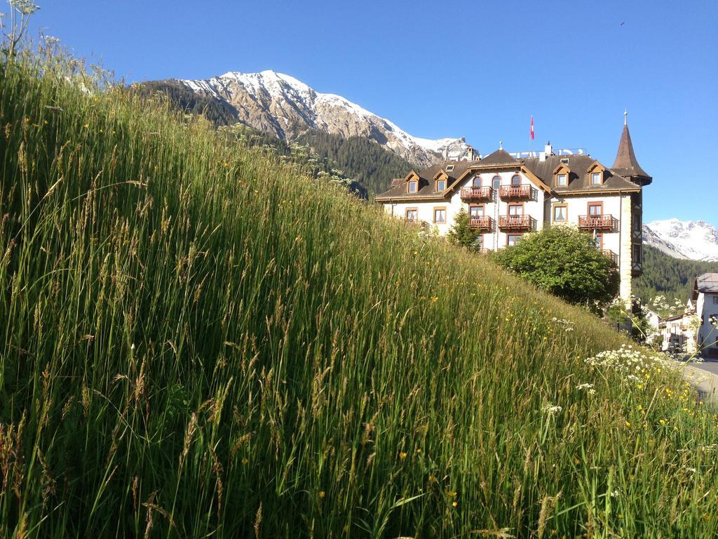 Hotel Schweizerhof Sta Maria Santa Maria Val Muestair Exterior foto