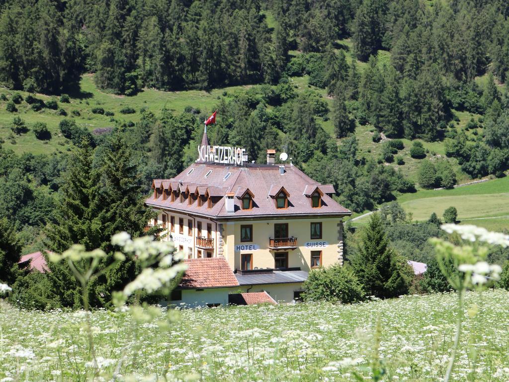 Hotel Schweizerhof Sta Maria Santa María Val Mustair Exterior foto